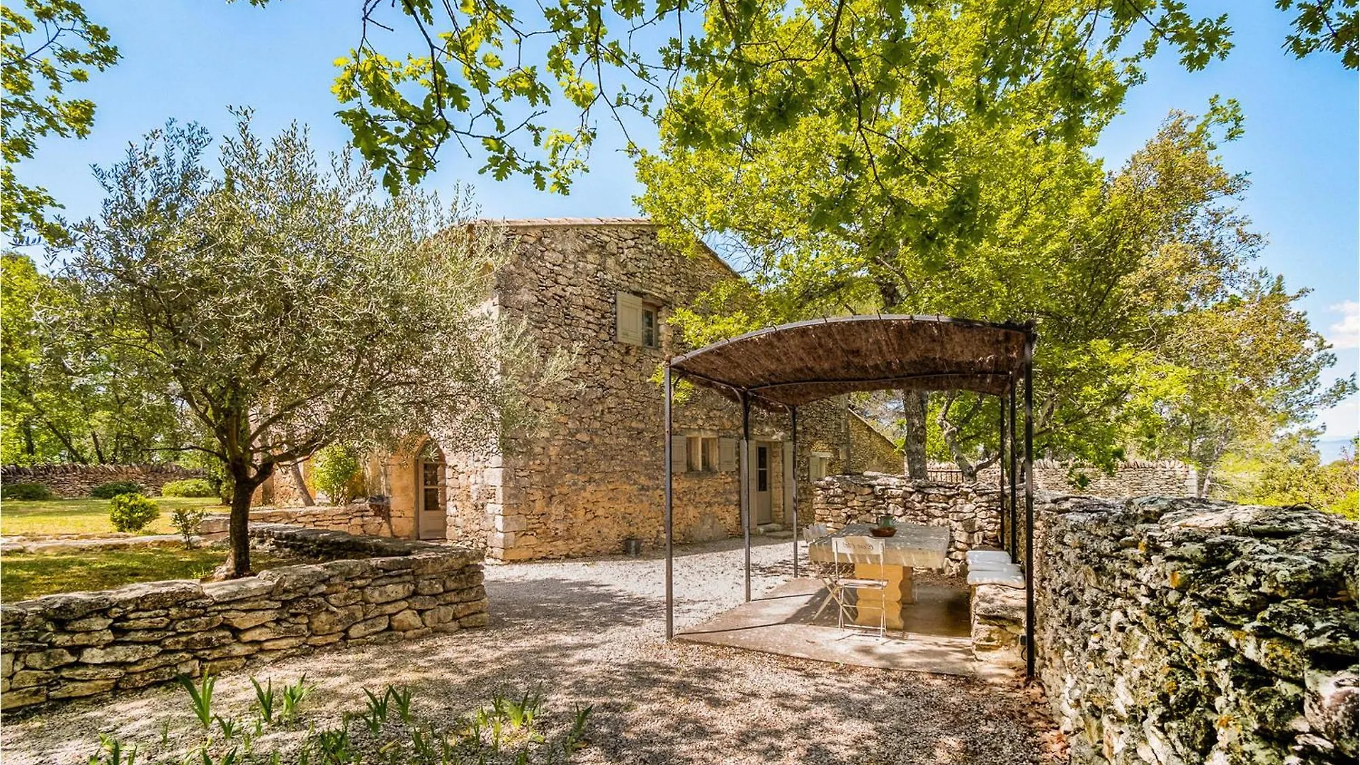 Lovely Home In Lacoste With Kitchen Holiday home